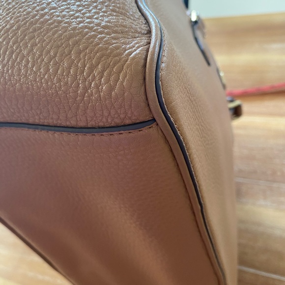 Tory Burch Robinson Pebbled Multi Tote - Picture 15 of 16